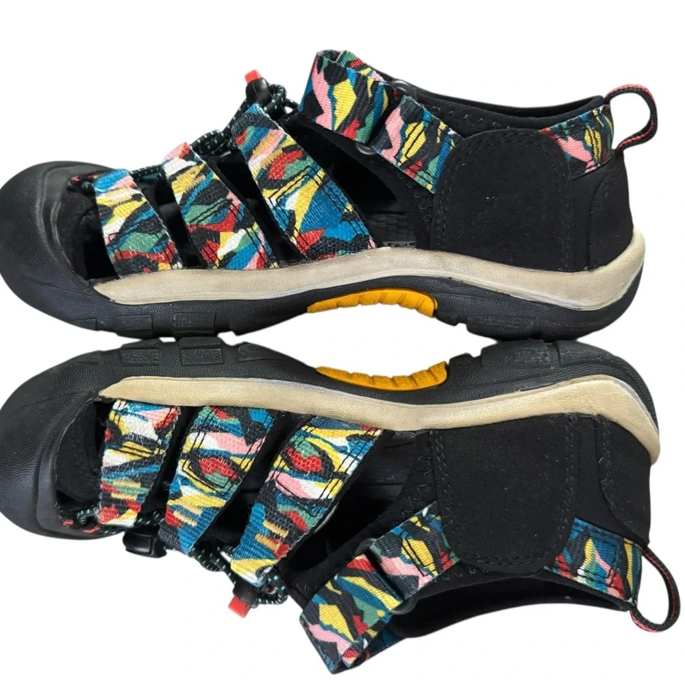 Keen Youth multi color sandals size 3